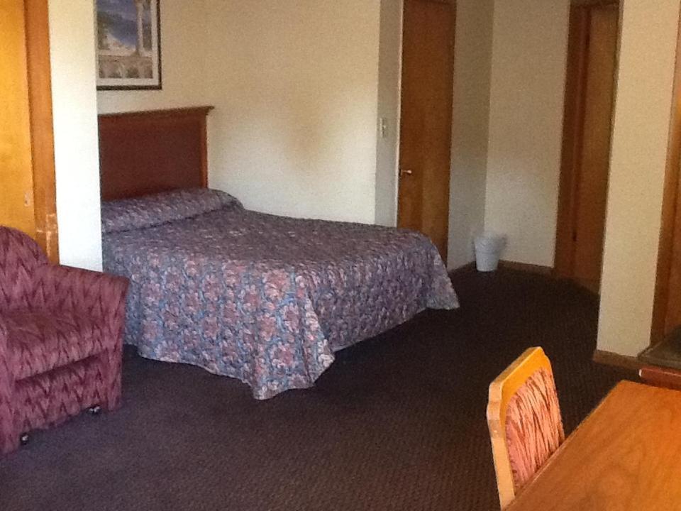 New Rome Motel Room photo
